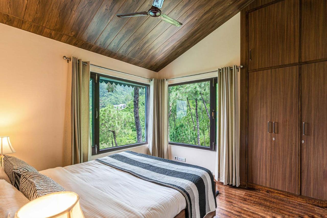 Stayvista At Cecil Cottages With Barbeque, Hill View Касаули Экстерьер фото