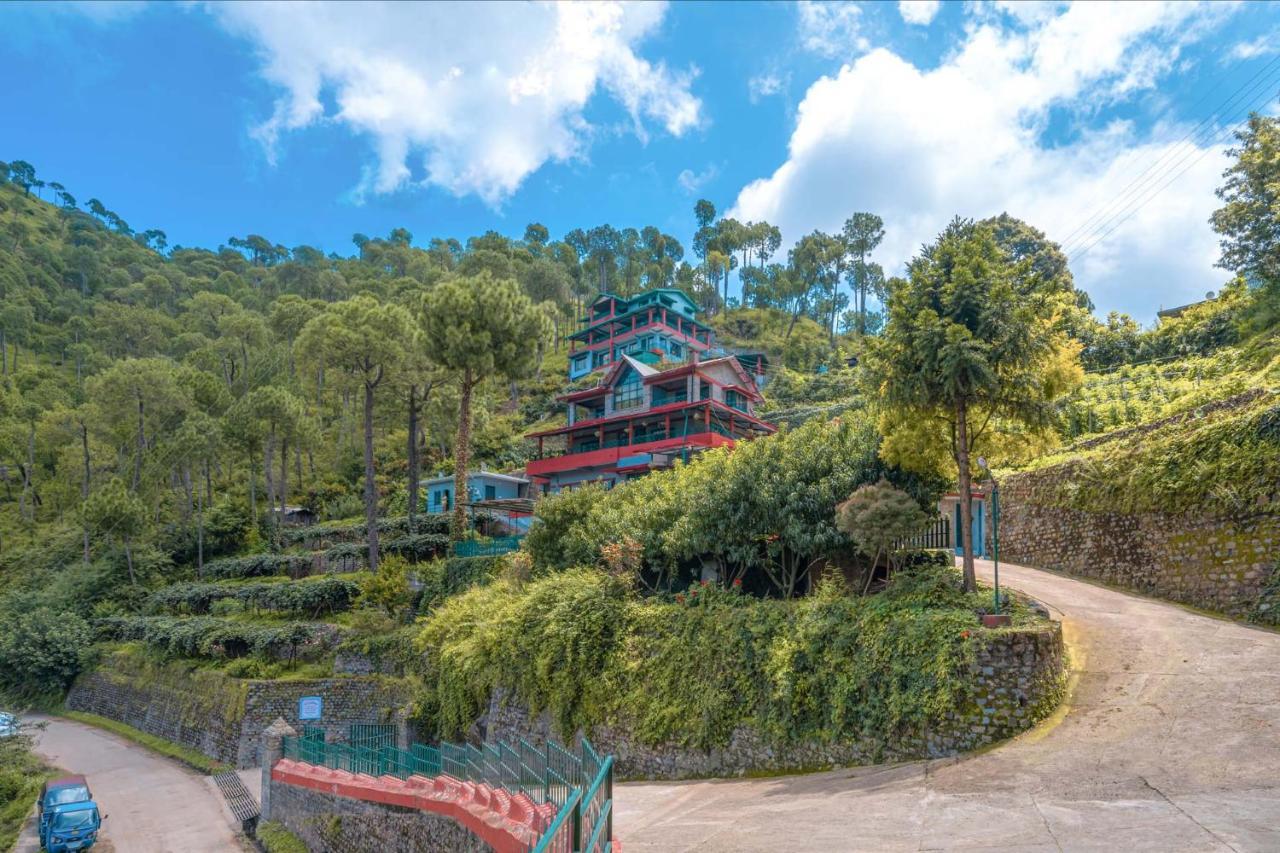 Stayvista At Cecil Cottages With Barbeque, Hill View Касаули Экстерьер фото