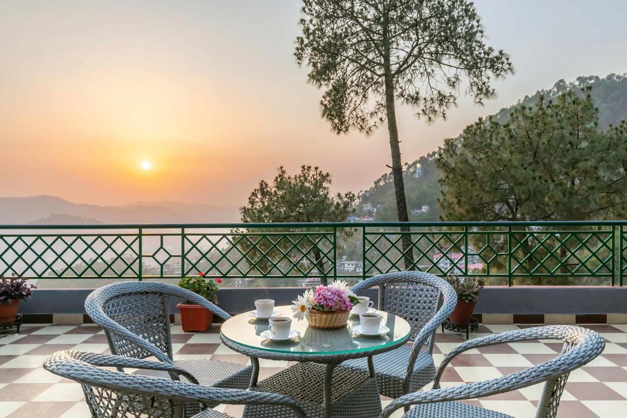 Stayvista At Cecil Cottages With Barbeque, Hill View Касаули Экстерьер фото