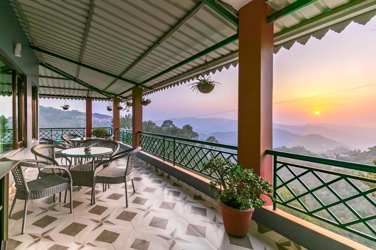 Stayvista At Cecil Cottages With Barbeque, Hill View Касаули Экстерьер фото