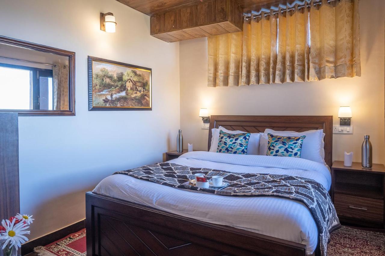 Stayvista At Cecil Cottages With Barbeque, Hill View Касаули Экстерьер фото
